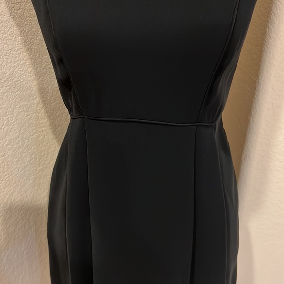 NWT LOFT Petite Black Crepe Sleeveless Dress - Picture 4 of 16